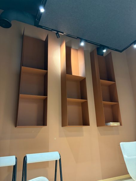 Wandregale pulverbeschichtet